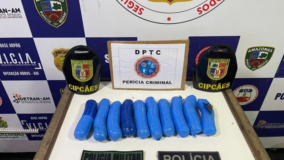 Drogas são apreendidas dentro de sacas com bodó em Coari, no Amazonas