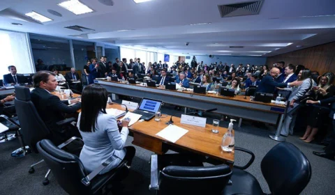 Sargento que movimentou dinheiro para Cid é ouvido em CPMI nesta quinta (24)