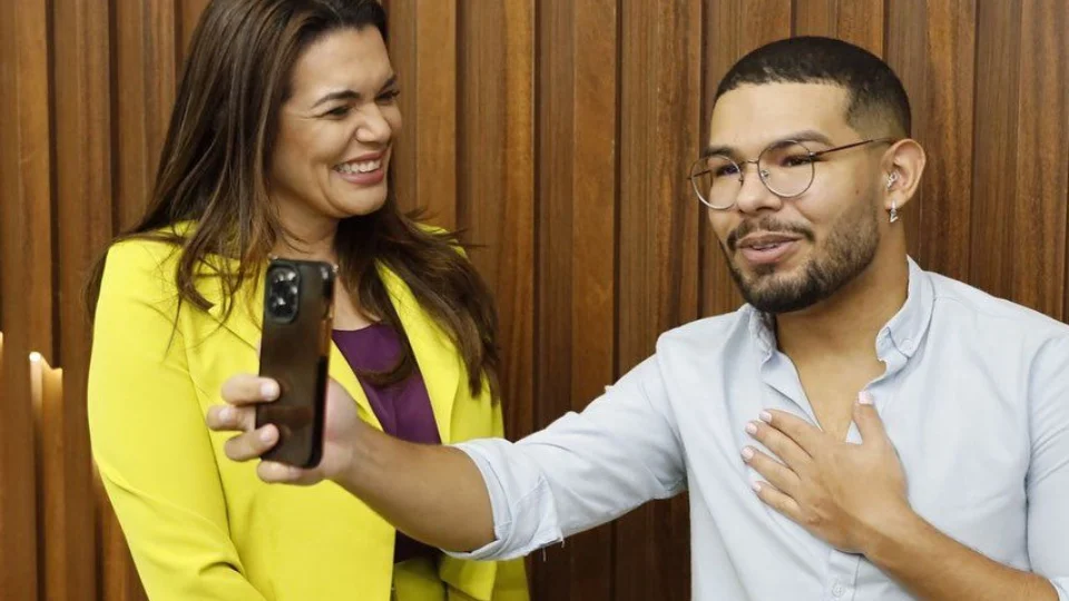 Deputada propõe título de cidadão amazonense para ex-BBB