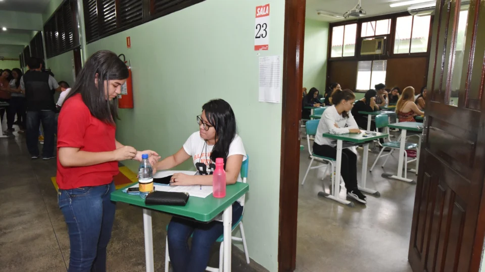 SIS e Vestibular: inscrições para provas da UEA terminam nesta quinta
