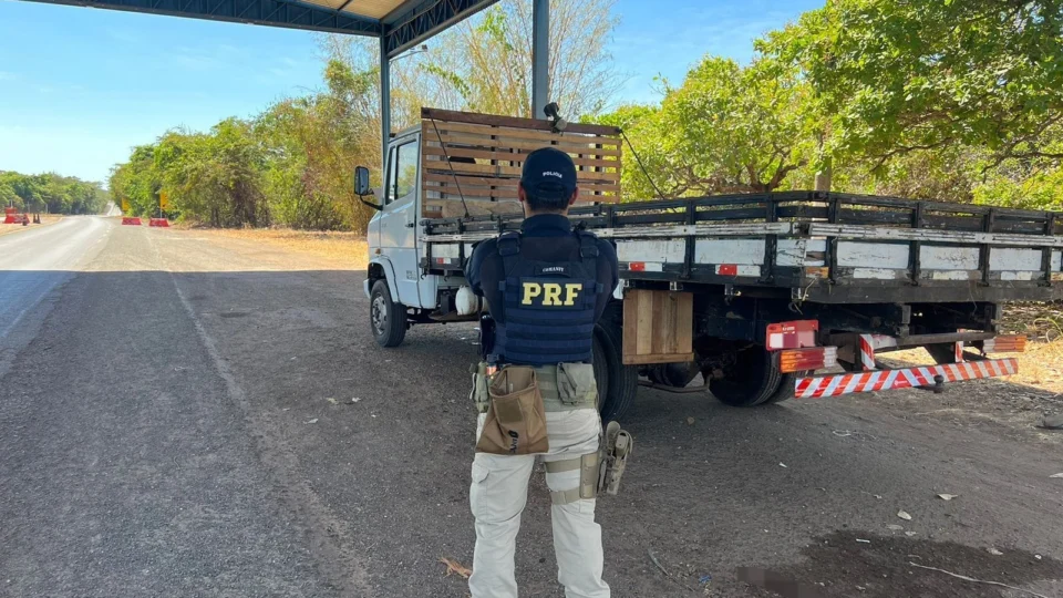 PRF apreende 3 veículos com registro de furto no fim de semana em Tocantins