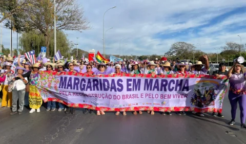 Margaridas de todo o país realizam a maior Marcha da história