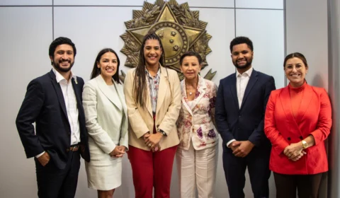 Ministra Anielle Franco recebe parlamentares dos Estados Unidos para debate