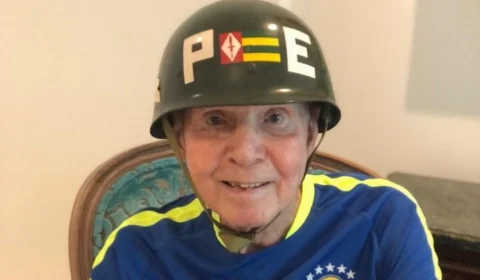 Zagallo tem melhora em quadro de infecção urinária, mas sem previsão de alta