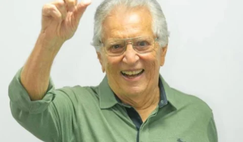 Carlos de Nóbrega é internado no Sírio-Libanês com diagnóstico de Covid-19