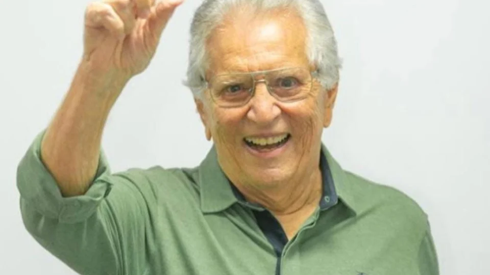 Carlos de Nóbrega é internado no Sírio-Libanês com diagnóstico de Covid-19