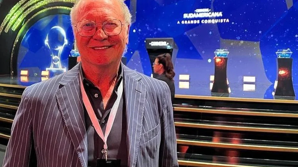 Falcão deixa cargo de coordenador e nega acusação de importunação sexual