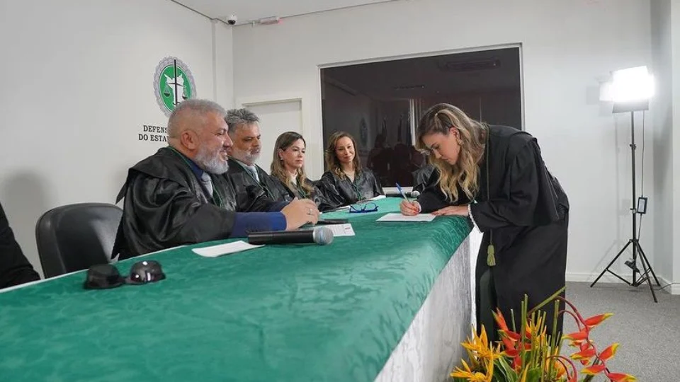 Nicole Farias Rodrigues toma posse na Defensoria Pública de RR