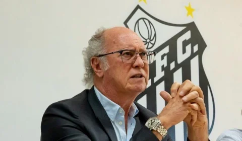 Advogada diz que Falcão encostou genital mais de uma vez no braço de funcionária de hotel