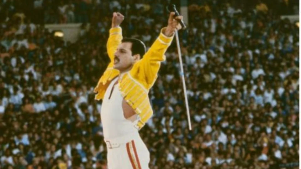 Itens de Freddie Mercury serão leiloados após quase 32 anos desde sua morte