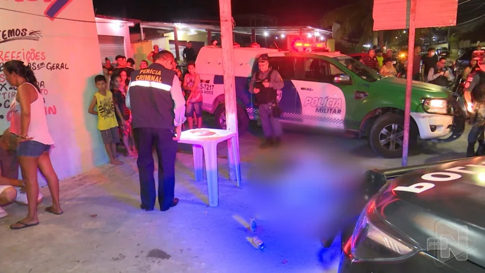 VÍDEO: homem é morto a tiros enquanto bebia em bar na Zona Norte de Manaus