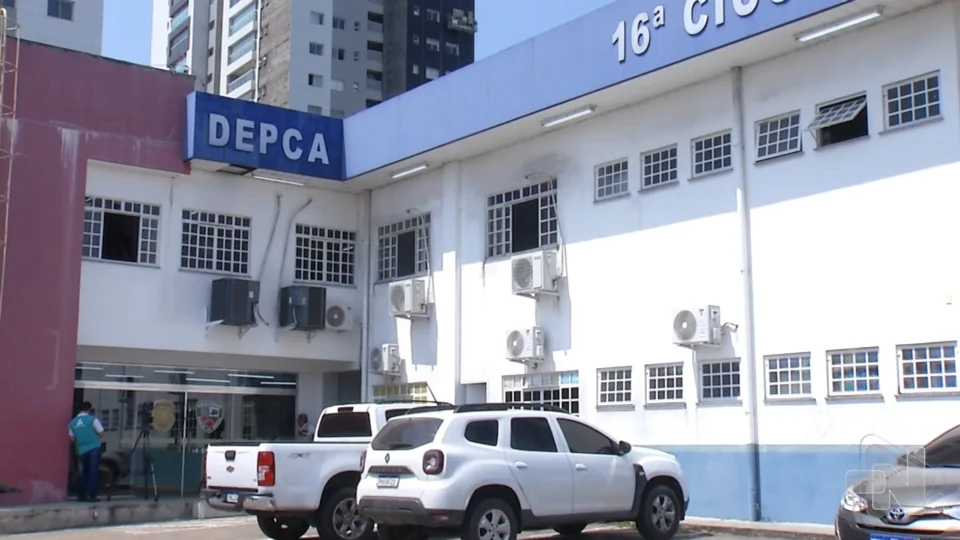 VÍDEO: homem é preso suspeito de estuprar sobrinha de 13 anos em Manaus