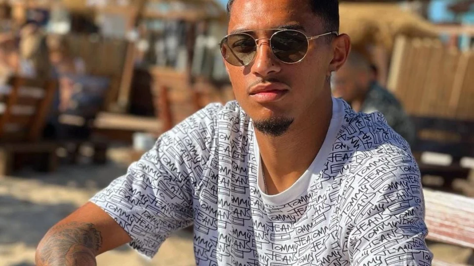 Jogador brasileiro de futebol morre imprensado por dois caminhões no Vietnã