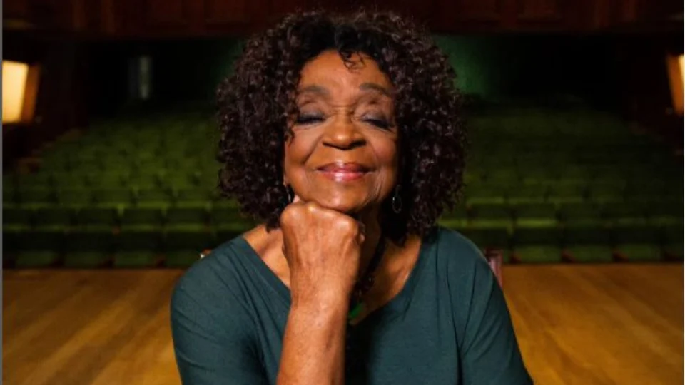 Atriz Léa Garcia morre de infarto aos 90 anos, em Gramado (RS)