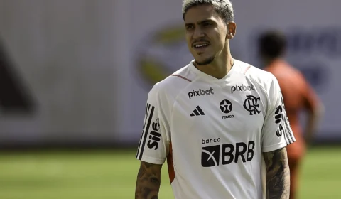 Flamengo: após ausência, Pedro comparece ao treino no Ninho do Urubu