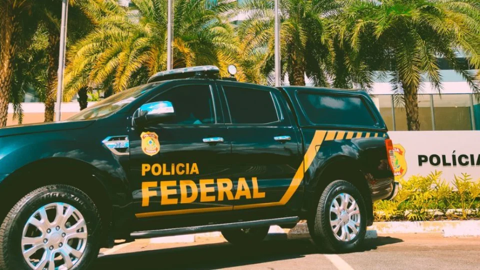 Operação da PF cumpre mandados contra grupo e financiadores de garimpo na Terra Indígena Yanomami, em RR