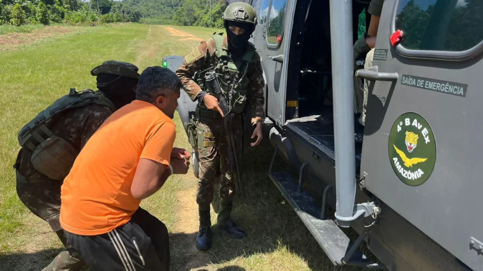 Oito garimpeiros são presos pelas Forças Armadas na Terra Indígena Yanomami