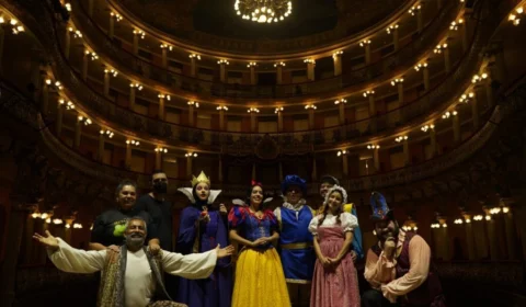 Teatro Amazonas recebe o clássico conto da ‘Branca de Neve’ neste domingo, 20