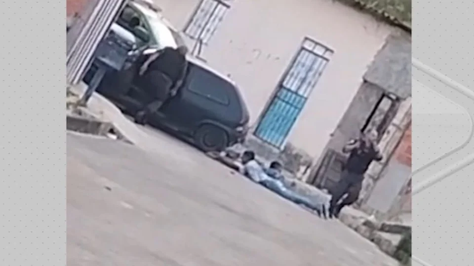 VÍDEO: tiroteio entre polícia e suspeitos deixa dois homens baleados em Manaus