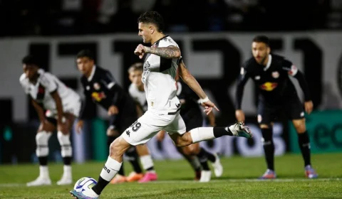 Vasco empata com Red Bull Bragantino em casa e segue na vice-lanterna