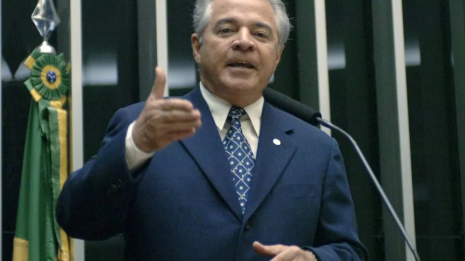 Terras do ex-governador Neudo Campos serão leiloadas em RR