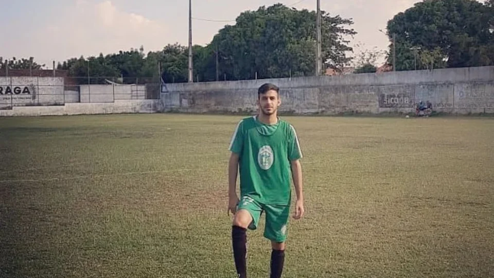 Jovem morre após bater cabeça em muro durante partida de futebol no MA