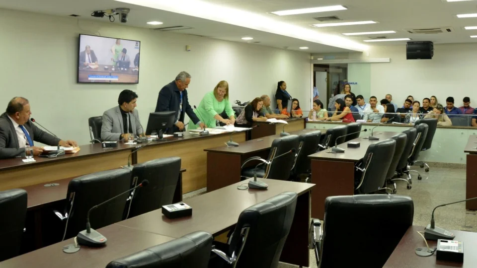 Isenção para doadores em inscrição de concursos é aprovada na CCJ do TO