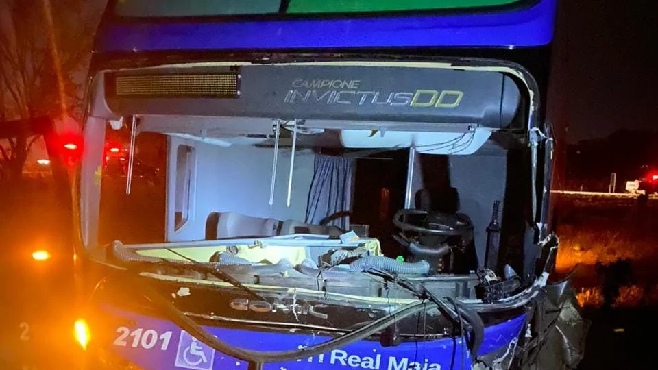 Adolescente de 16 anos morre ao bater carro com ônibus na TO-280