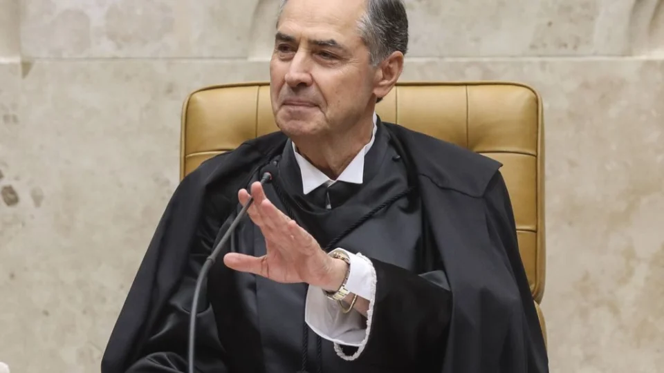 Barroso concede primeira coletiva após a posse no STF e fala sobre sua gestão