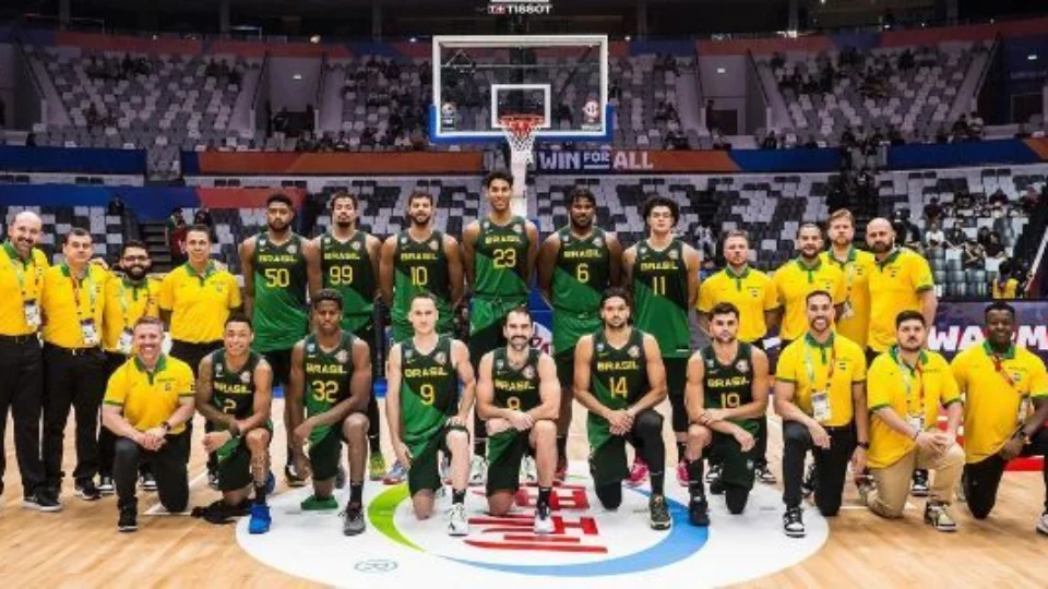 Basquete: Canadá derrota Espanha e Brasil perde vaga nas Olimpíadas de Paris