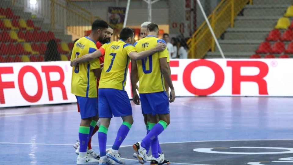 Brasil avança para semifinal da Copa das Nações de Futsal