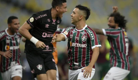 Com gol de falta, Fluminense bate o Cruzeiro por 1 a 0