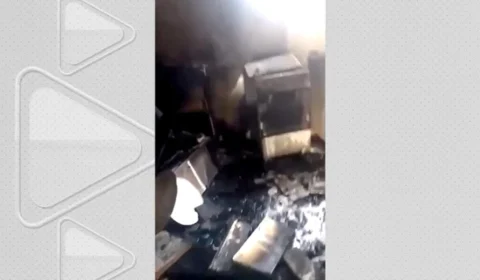 VÍDEO: Explosão de botija de gás destrói residência no interior do AC