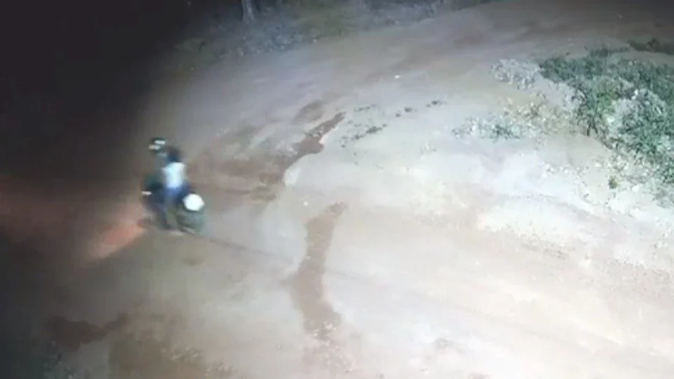 VÍDEO: homem é flagrado levando sobrinha de 9 anos para estupra-lá em matagal no MT