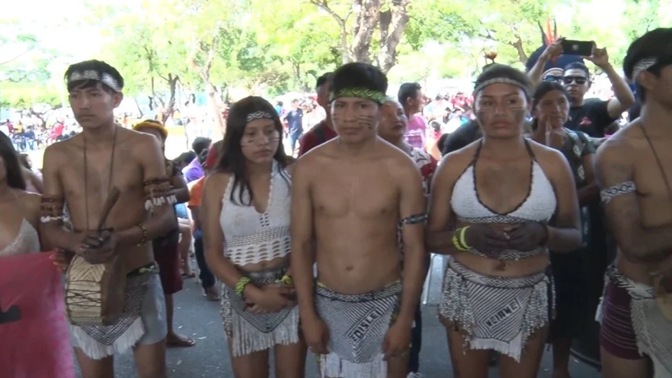 VÍDEO: Indígenas seguem com ato contra Marco Temporal em RR