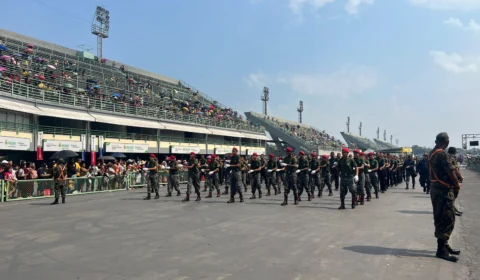 Desfile de 7 de Setembro reúne milhares de pessoas no Sambódromo em Manaus