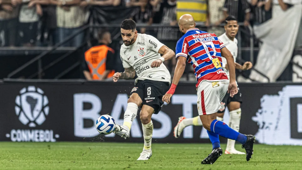 Corinthians e Fortaleza empatam na Sul-Americana