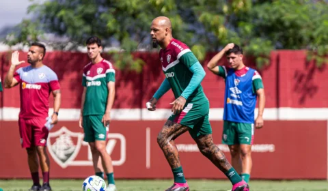 Fluminense anuncia a renovação de contrato com Felipe Melo por mais um ano