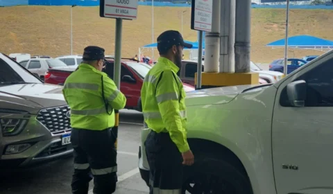 Estacionamento irregular: 31 condutores de veículos são autuados em Manaus