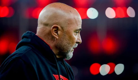 Flamengo anuncia saída de Sampaoli e comissão técnica