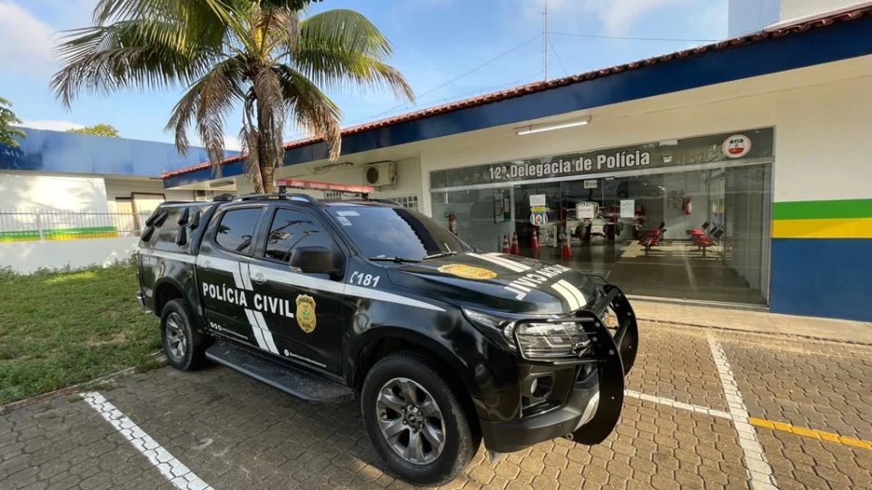 Homem acusado de estelionato em vários estados do Brasil é preso no AM