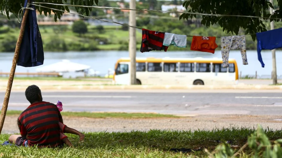 DF é a Unidade da Federação com maior percentual de pessoas em situação de rua