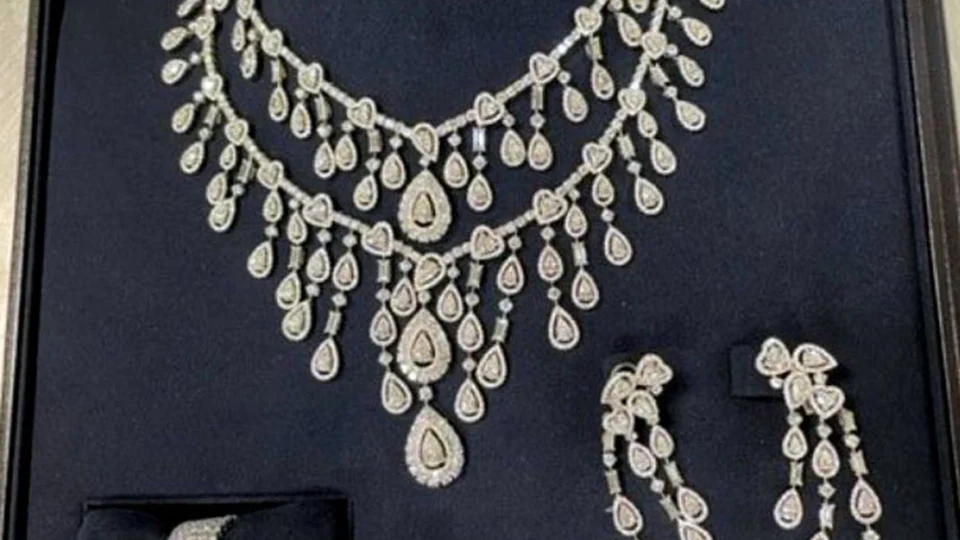 Bolsonaro terá que devolver presentes após pedido do MP ao TCU