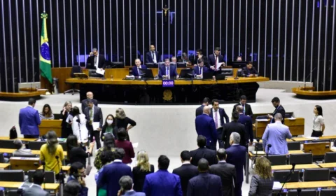 Urgência minirreforma eleitoral: saiba como votaram parlamentares do AM