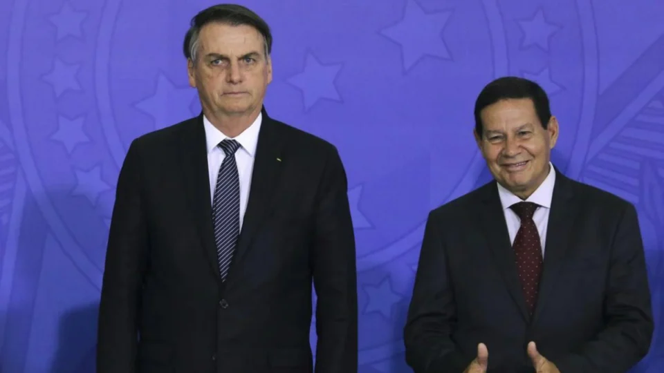 Mourão diz não acreditar que Bolsonaro tenha participado de plano golpista