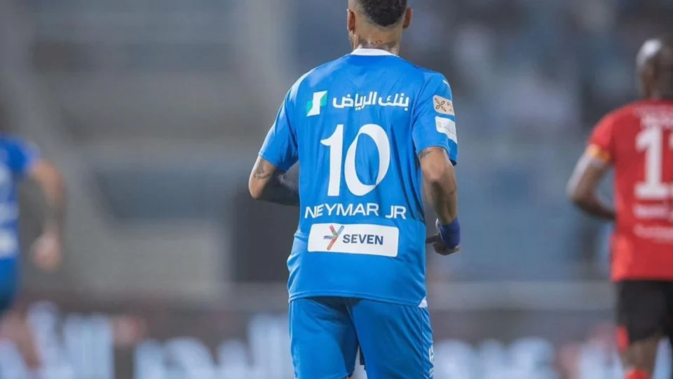 Neymar estreia pelo Al Hilal e garante assistência em goleada contra Al Riyadh