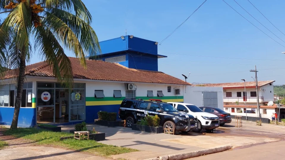 Homem mata jovem com golpes de foice em Presidente Figueiredo-AM