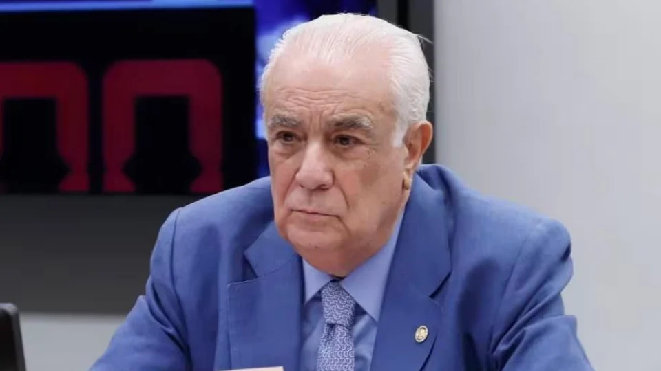 PEC da Anistia: Relator propõe que 20% das vagas legislativas sejam para mulheres