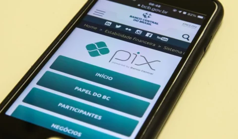 Pix bate novo recorde com 152,7 milhões de transações em menos de um mês