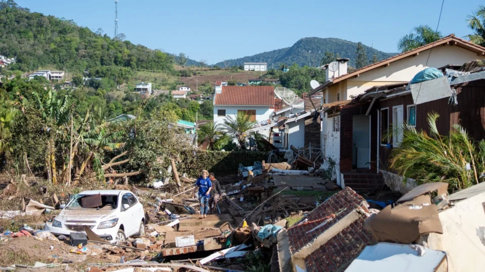 Chuvas no Sul do país deixam mais de 200 feridos e 42 mortos; veja previsão